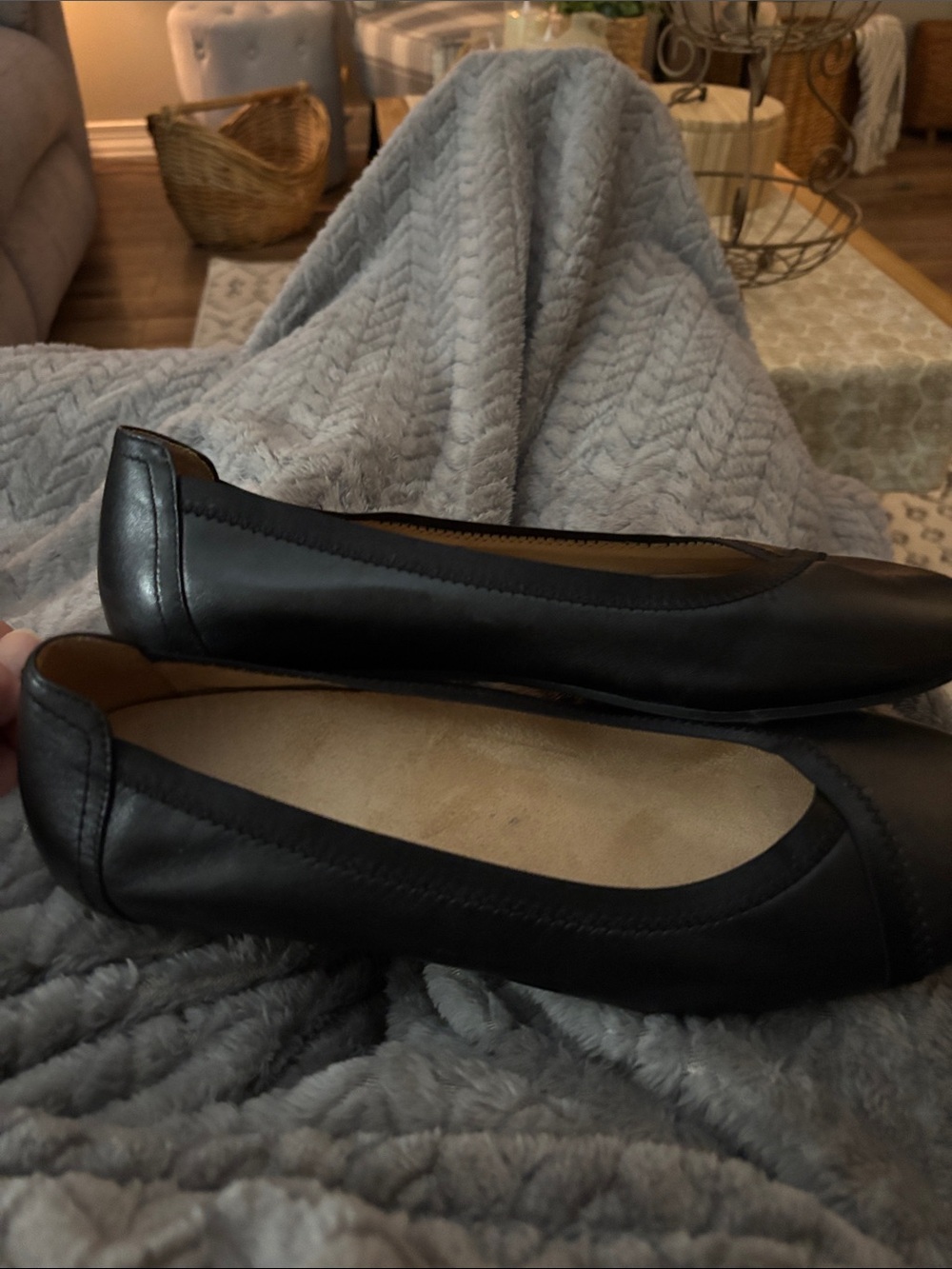Vionic Black Leather Women's Ballet Flats - Picture 7 of 11